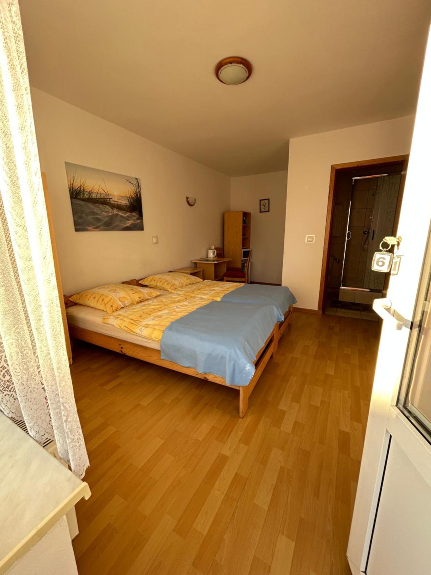 Pokoje Goscinne Zuza Wladyslawowo Exterior foto