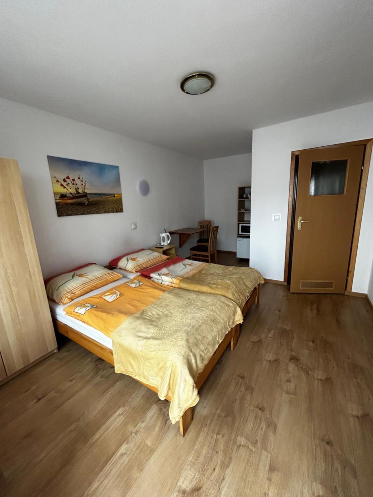 Pokoje Goscinne Zuza Wladyslawowo Exterior foto