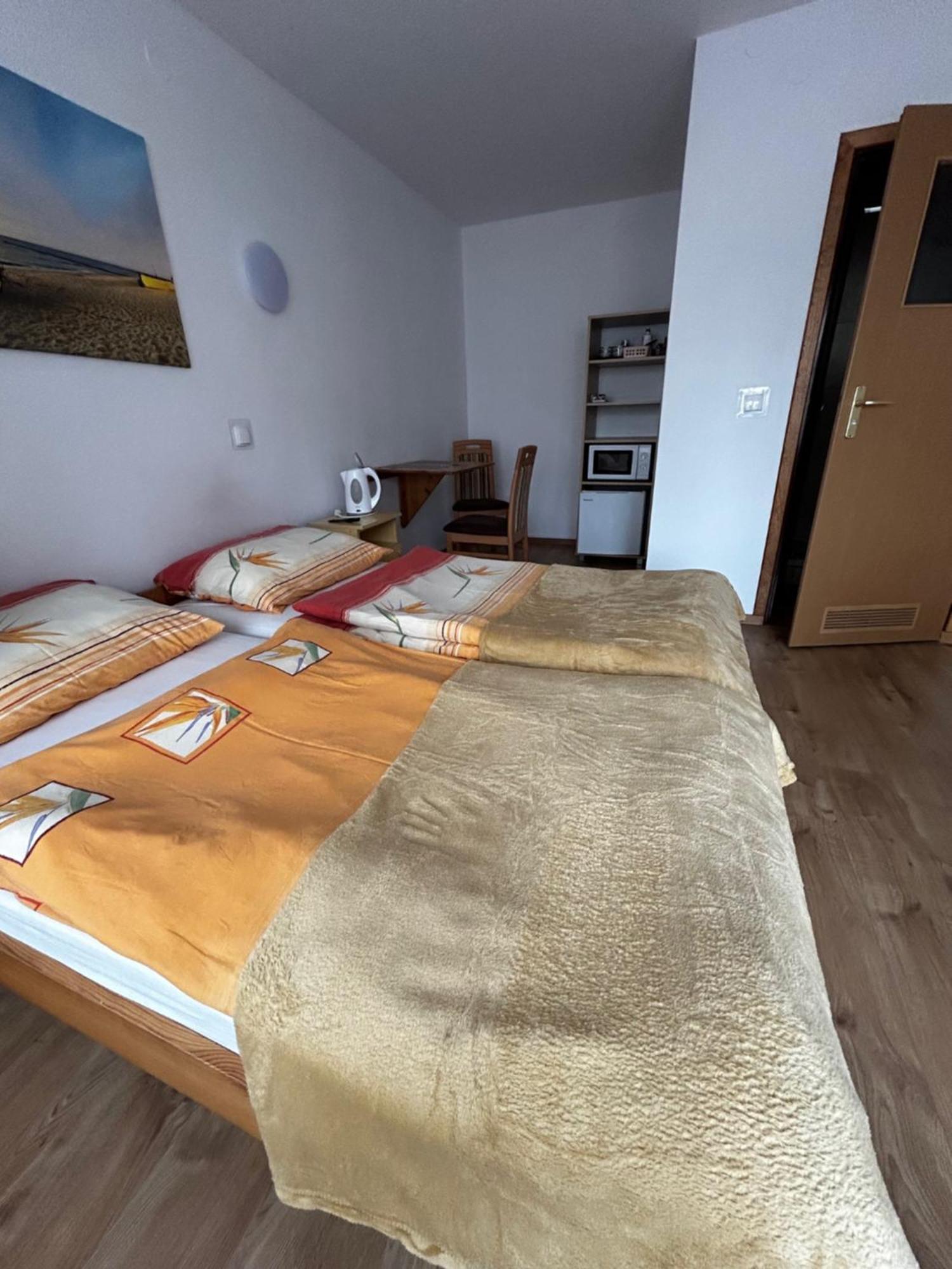 Pokoje Goscinne Zuza Wladyslawowo Exterior foto