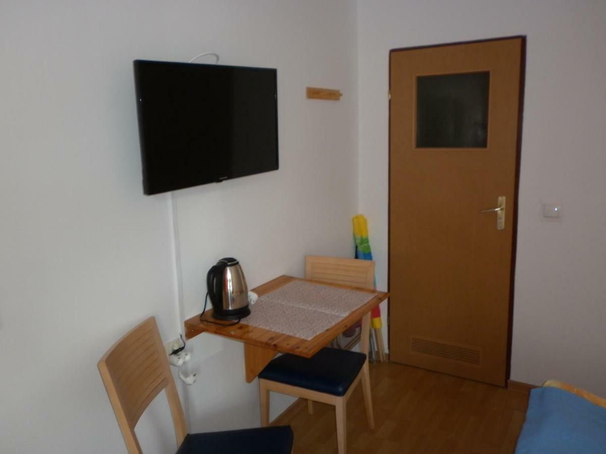 Pokoje Goscinne Zuza Wladyslawowo Exterior foto